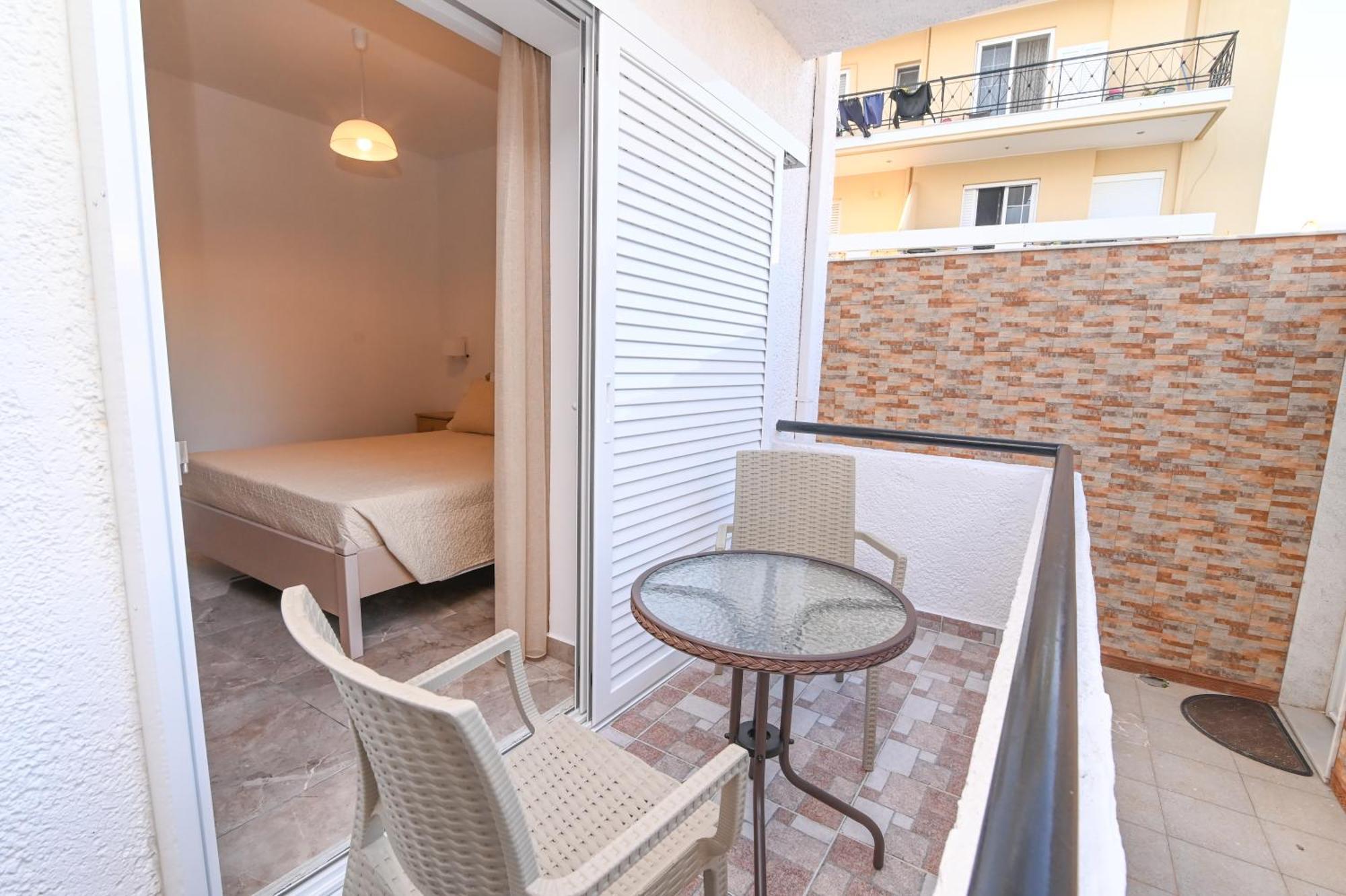 Apartamento Sindy'S House Ampavris Exterior foto